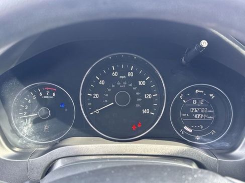 Used 2018 Honda HR-V LX image 14