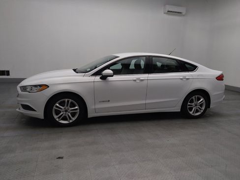 Used 2018 Ford Fusion S image 2