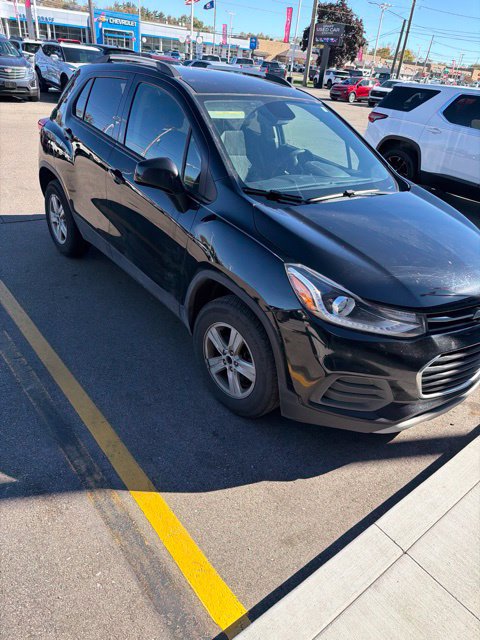 Used 2021 Chevrolet Trax LT w/ Driver Confidence Package AWD/4WD image 1