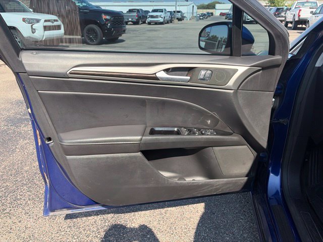 Used 2015 Ford Fusion SE w/ Equipment Group 202A FWD image 9