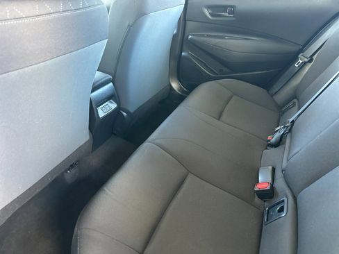 Used 2025 Toyota Corolla LE image 11