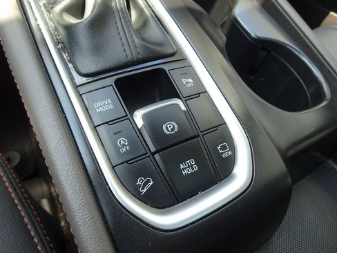 Used 2019 Hyundai Santa Fe AWD image 17
