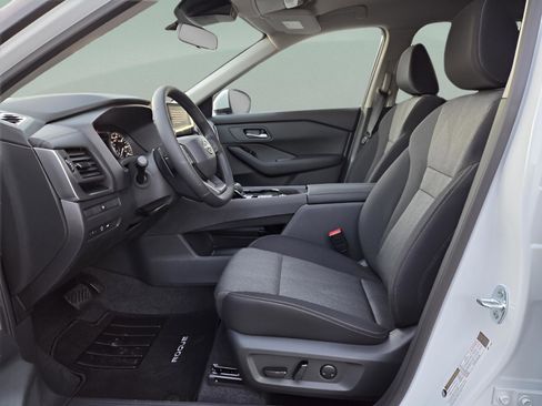 New 2026 Nissan Rogue SV image 7