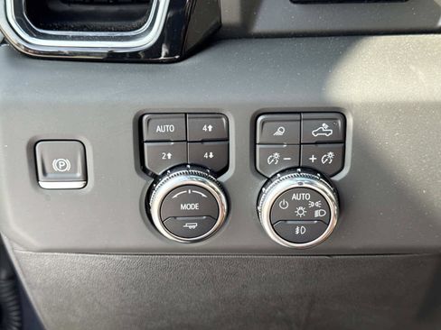 Used 2025 GMC Sierra 1500 Denali Ultimate image 44