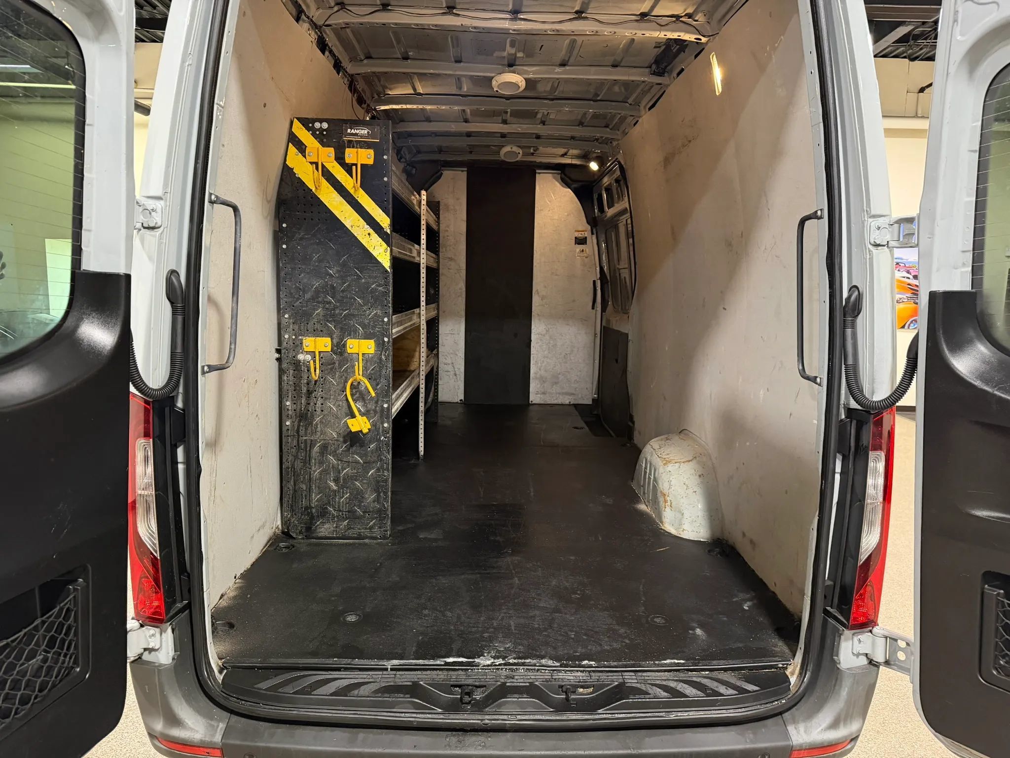 Used 2022 Mercedes-Benz Sprinter 2500 image 24