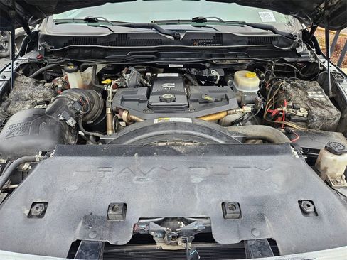 Used 2018 RAM 2500 Laramie image 41