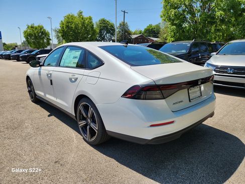 New 2026 Honda Accord SE image 3