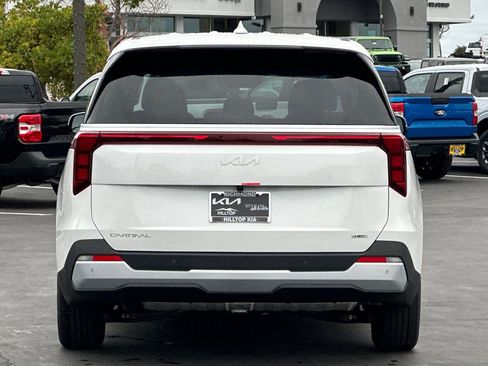 New 2026 Kia Carnival LXS image 5