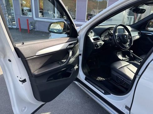 Used 2018 BMW X1 xDrive28i image 13