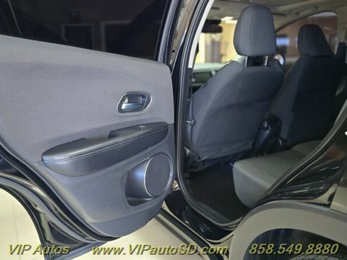 Used 2022 Honda HR-V EX image 13