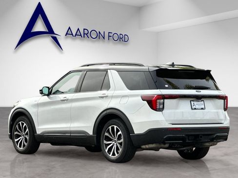 New 2025 Ford Explorer ST-Line w/ Premium Package image 4