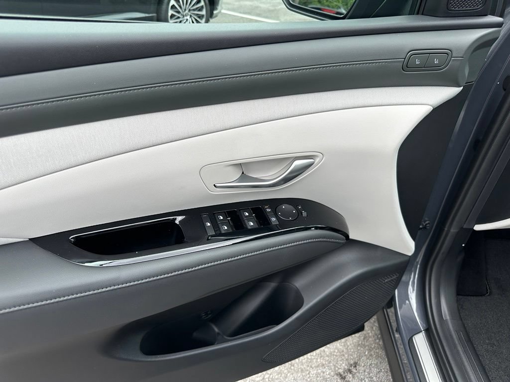 New 2026 Hyundai Tucson Limited AWD/4WD image 13