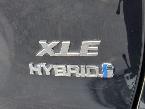 Used 2023 Toyota RAV4 XLE Premium AWD/4WD image 48