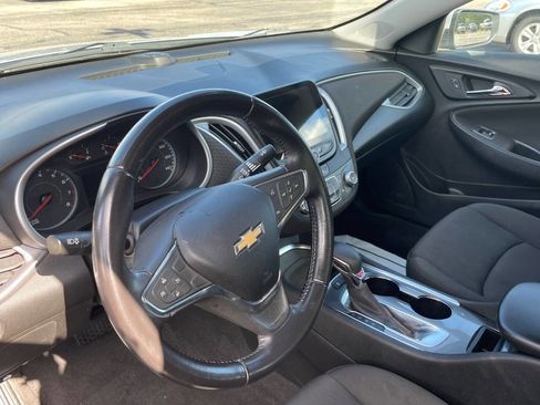 Used 2021 Chevrolet Malibu RS image 6