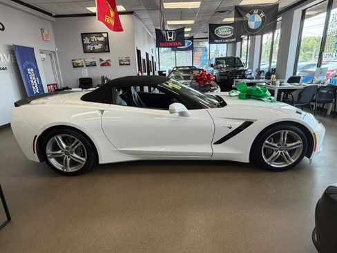 Used 2016 Chevrolet Corvette Stingray Convertible w/ 3LT Preferred Equipment Group RWD image 34
