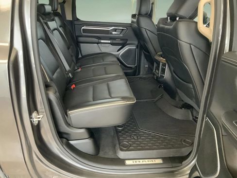 Used 2020 RAM 1500 Laramie AWD/4WD image 34