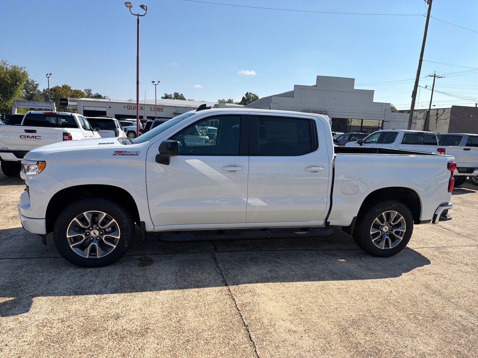 New 2026 Chevrolet Silverado 1500 RST w/ Z71 Off-Road Package AWD/4WD image 3
