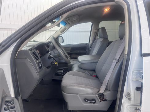 Used 2008 Dodge Ram 1500 Truck ST RWD image 9