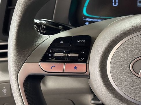Certified 2024 Hyundai Elantra SE FWD image 26