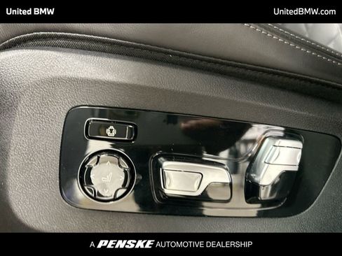 Used 2025 BMW X5 M60i image 12