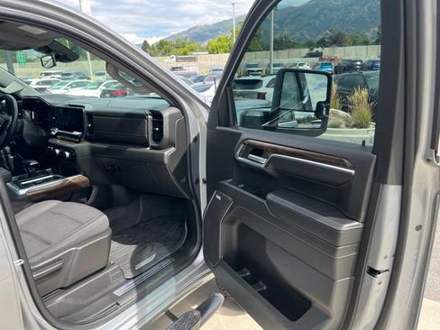 Used 2023 GMC Sierra 1500 Elevation w/ Preferred Package AWD/4WD image 27