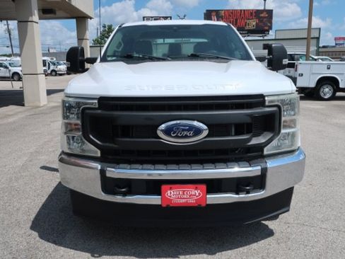 Used 2022 Ford F250 XL w/ Power Equipment Group AWD/4WD image 2
