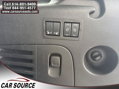 Used 2015 GMC Yukon XL SLT image 45