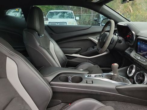 Used 2019 Chevrolet Camaro SS image 27