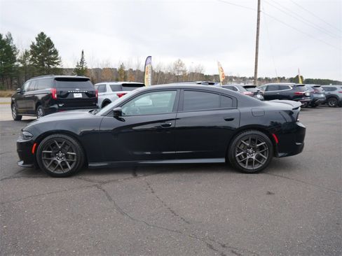 Used 2019 Dodge Charger Scat Pack w/ Technology Group image 8
