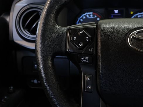 Used 2021 Toyota Tacoma SR AWD/4WD image 25