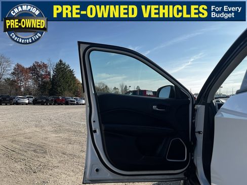 Used 2018 Jeep Compass Latitude w/ Popular Equipment Group image 19