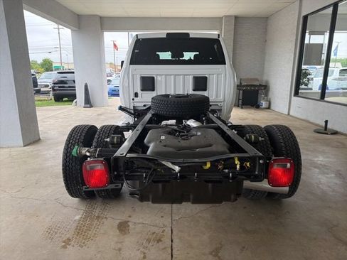 New 2026 RAM 3500 Tradesman w/ Chrome Appearance Group A AWD/4WD image 4