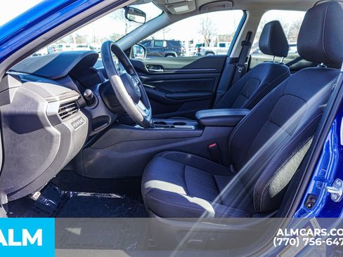 Used 2025 Nissan Altima 2.5 SV image 20