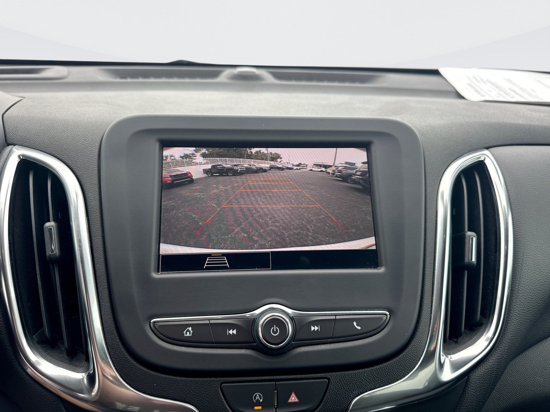 Used 2024 Chevrolet Equinox LT FWD image 20