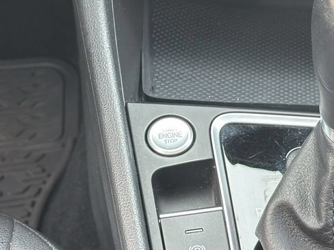 Used 2019 Volkswagen Jetta SE FWD image 16