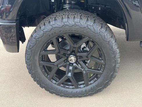 New 2025 Ford F150 Lariat w/ Equipment Group 502A High image 8