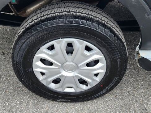 Certified 2025 Ford Transit 250 Low Roof w/ Exterior Upgrade Package RWD image 12
