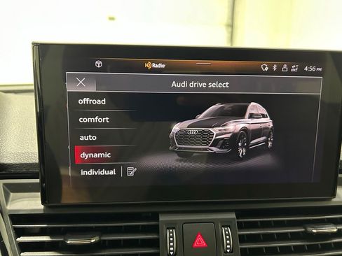 Used 2023 Audi Q5 2.0T Premium w/ Convenience Package AWD/4WD image 20