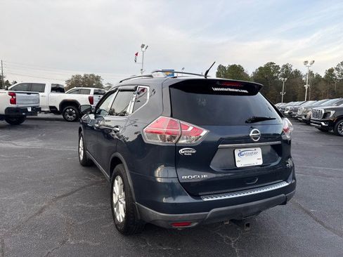 Used 2016 Nissan Rogue SV w/ SV Premium Package image 5