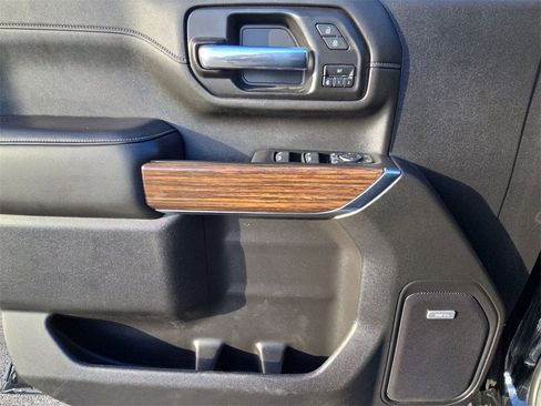 Certified 2021 Chevrolet Silverado 2500 High Country w/ Safety Package II image 23