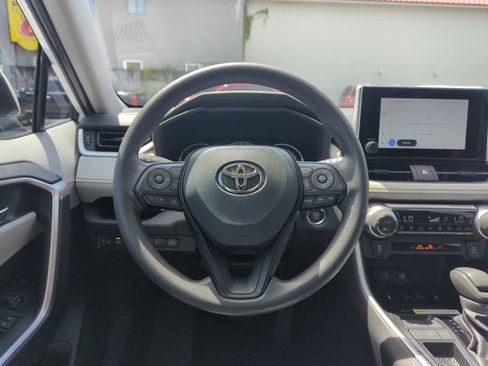 Used 2024 Toyota RAV4 XLE w/ Convenience Package FWD image 16