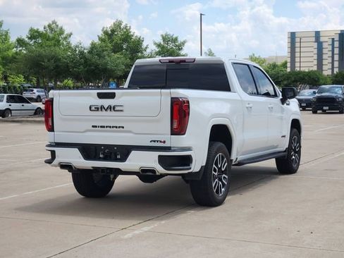 Used 2025 GMC Sierra 1500 AT4 w/ AT4 Premium Package AWD/4WD image 5