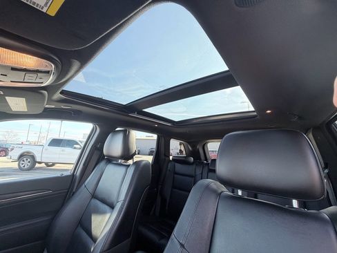 Used 2022 Jeep Grand Cherokee Limited w/ Tech Group image 9