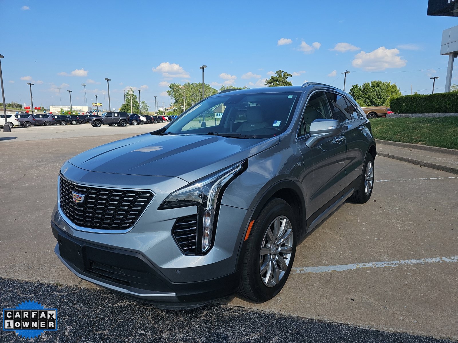 Used 2023 Cadillac XT4 Premium Luxury FWD image 7