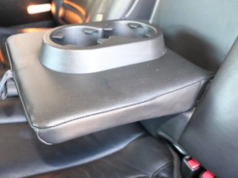 Used 2005 HUMMER H2 w/ Preferred Equipment Group image 50