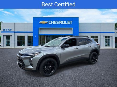 Certified 2025 Chevrolet Trax ACTIV w/ Driver Confidence Package FWD image 1
