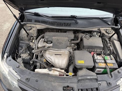 Used 2013 Toyota Camry SE FWD image 18