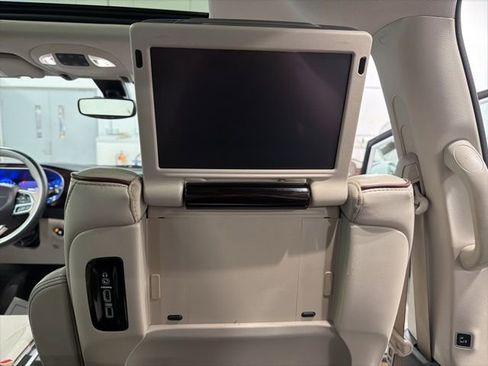 Used 2017 Chrysler Pacifica Limited image 23