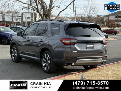 Used 2025 Honda Pilot Touring image 5