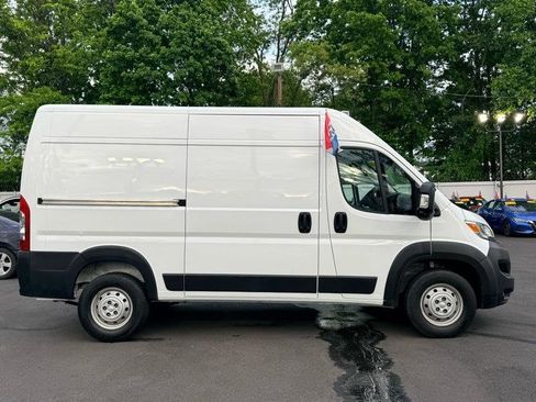 Used 2023 RAM ProMaster 2500 FWD image 5